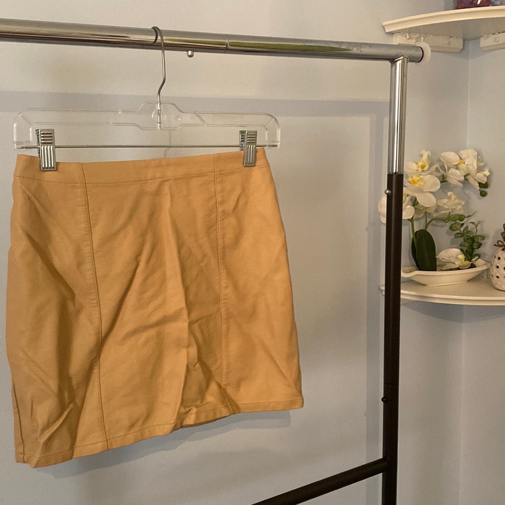 Tan leather bodycon skirt